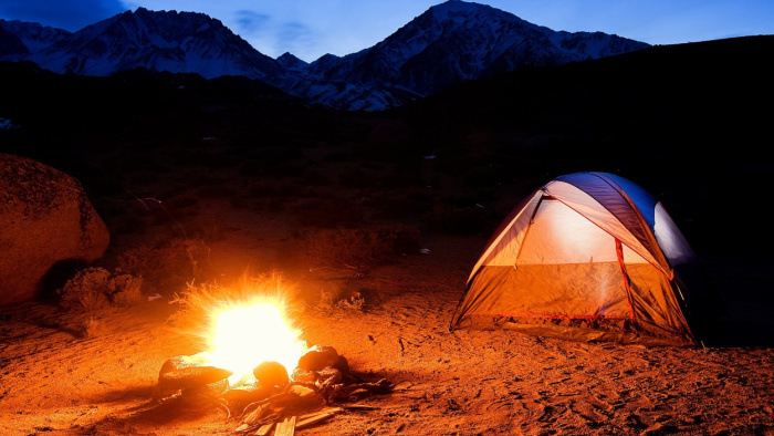 15 Crucial Tips for Camping in Cold Conditions